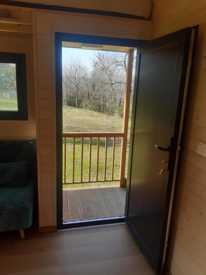 Micro Maison Bois / Tiny House Au Calme クレ エクステリア 写真